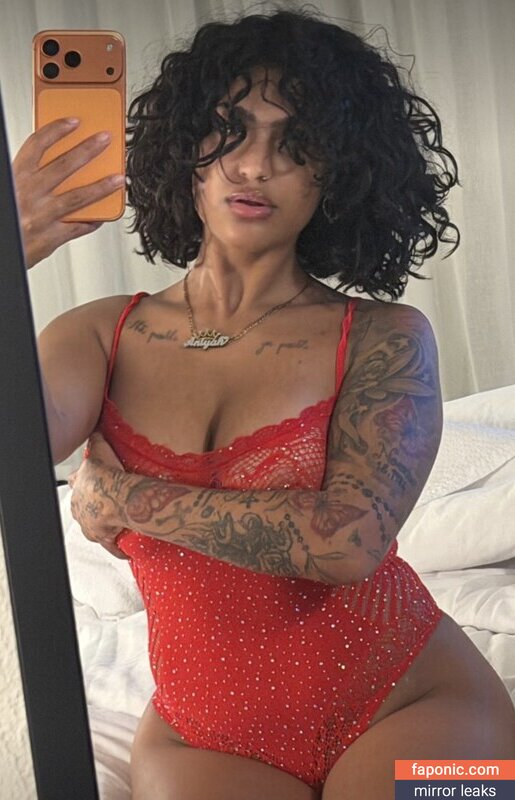 Aniyahalbino