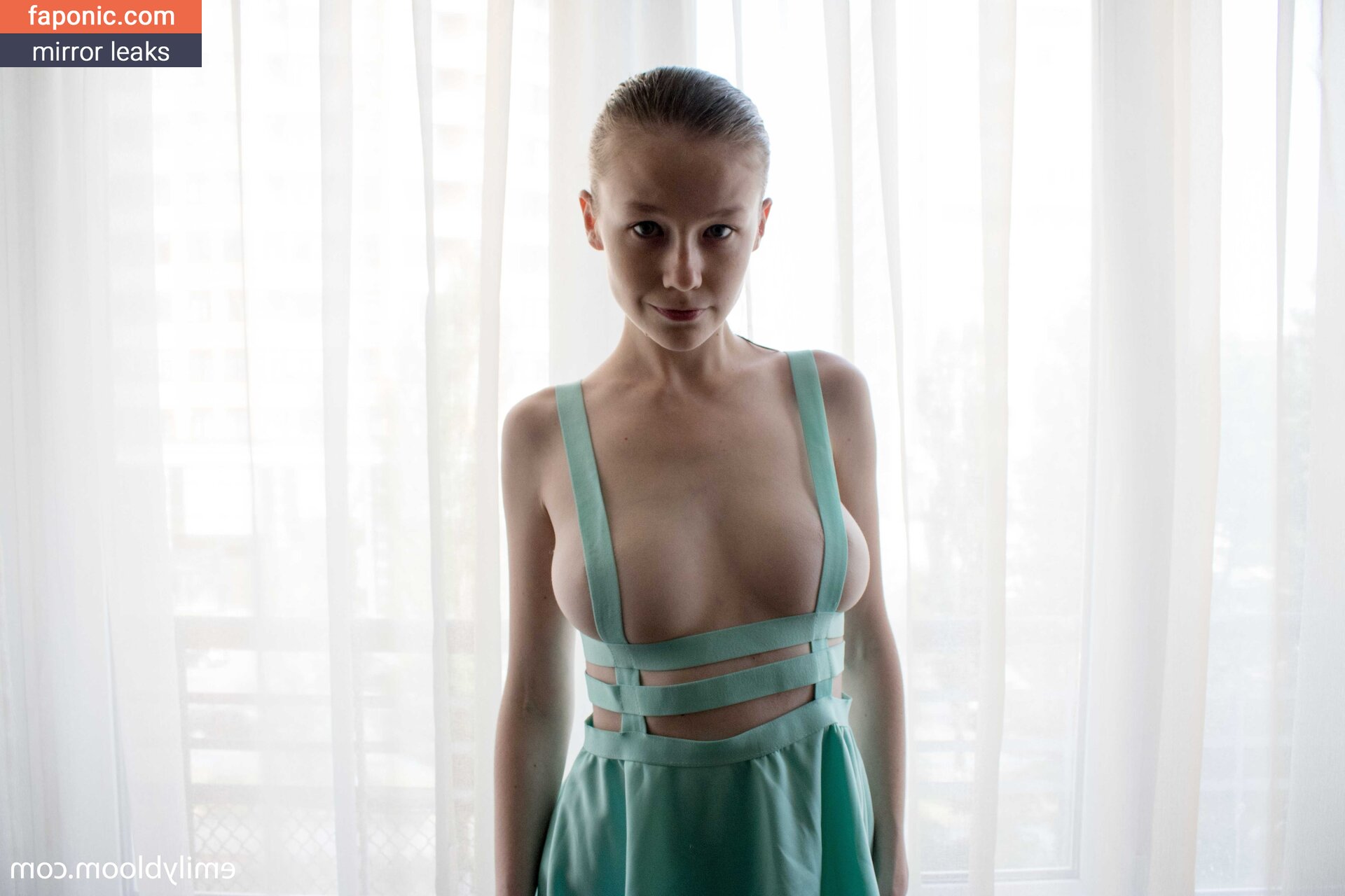 Emily Bloom, emilybloomshow, theemilybloom Nude Leaks OnlyFans/Patreon Photo #5259