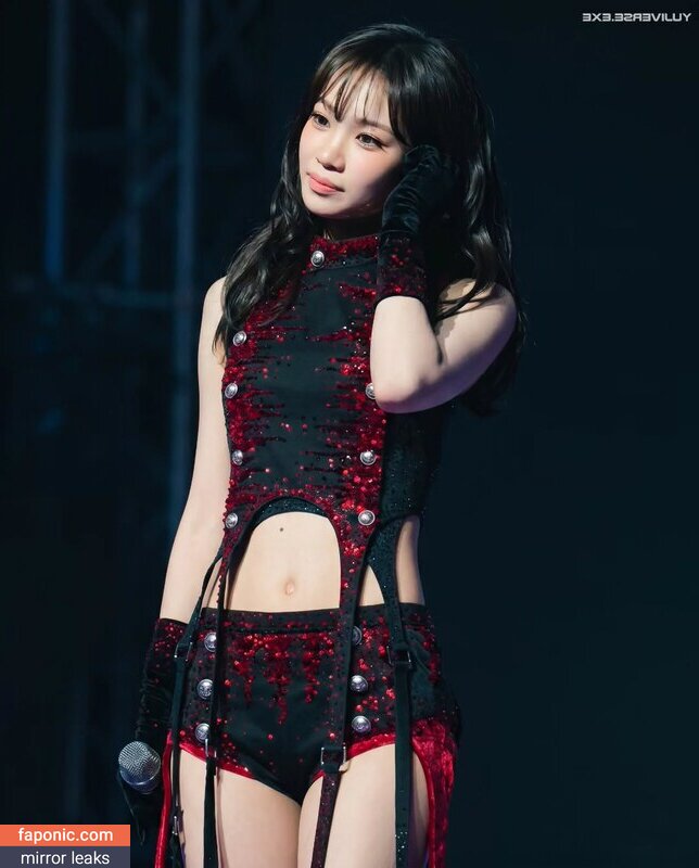 Kim Chaewon