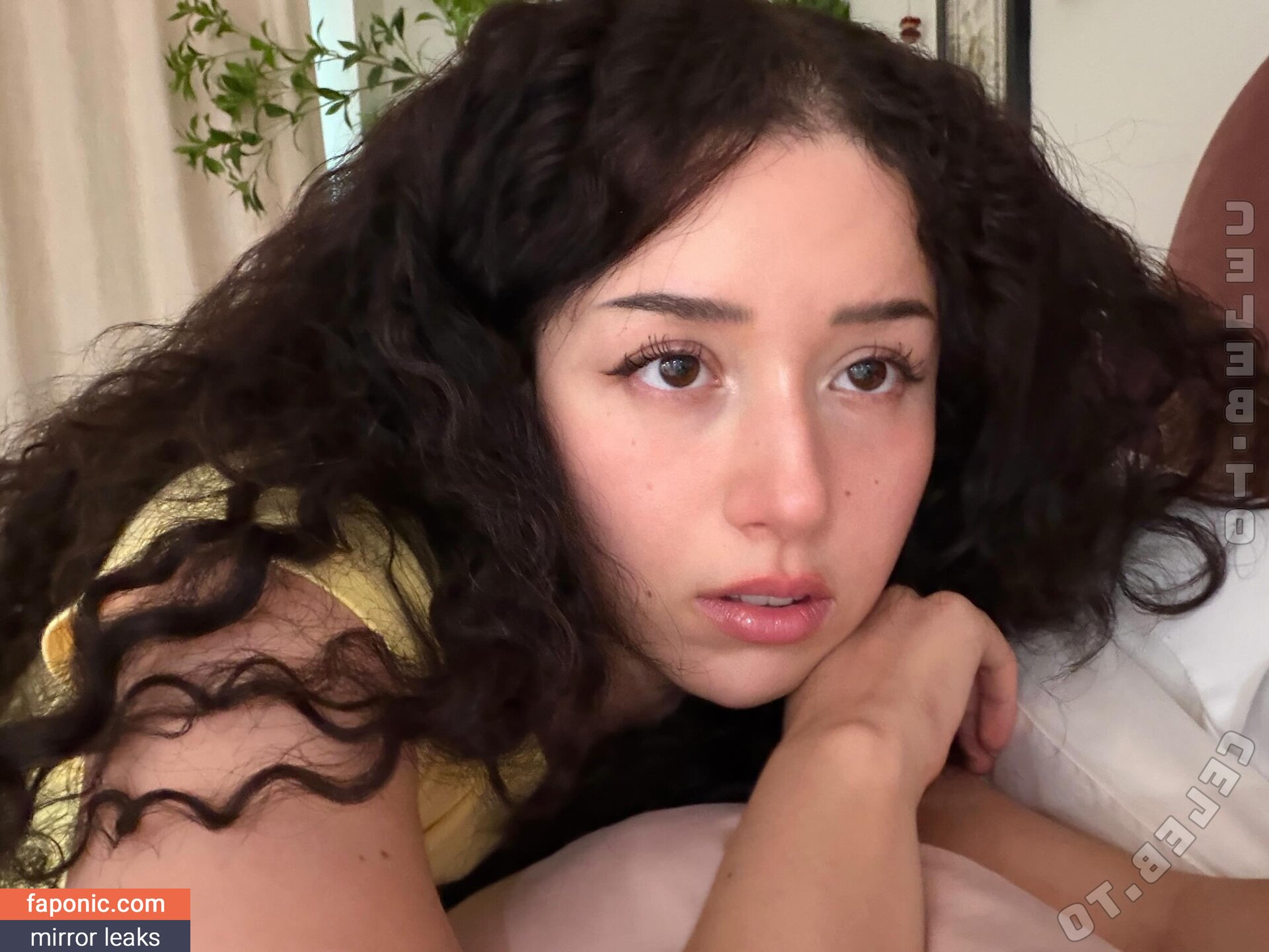 Pokimane, https:, pokimanelol, pokinaneonlyfan Nude Leaks OnlyFans Photo #4