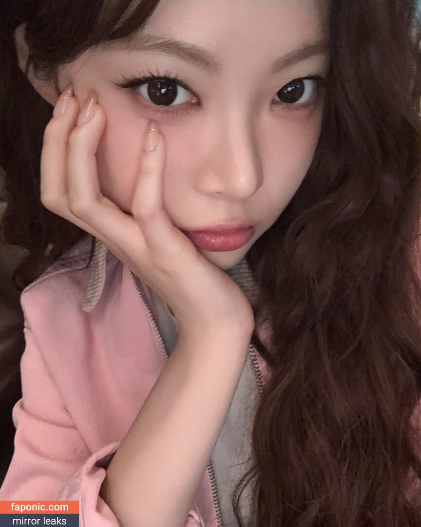 Hong Eunchae 홍은채