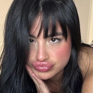 Bella Diaz