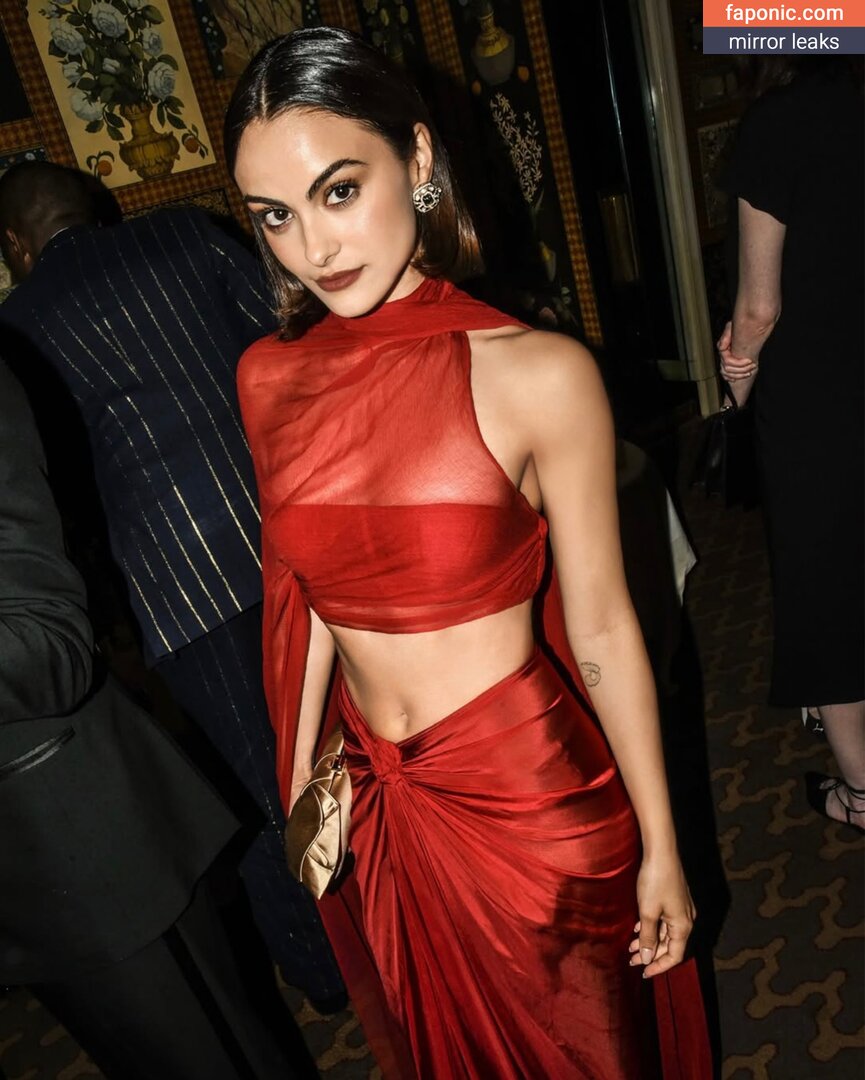 Camila Mendes
