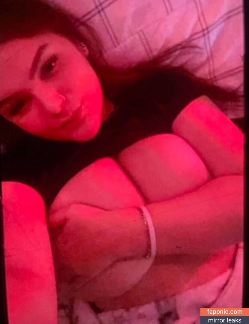 Emilysmallss_