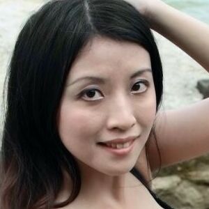 張淨思 Flora Cheung