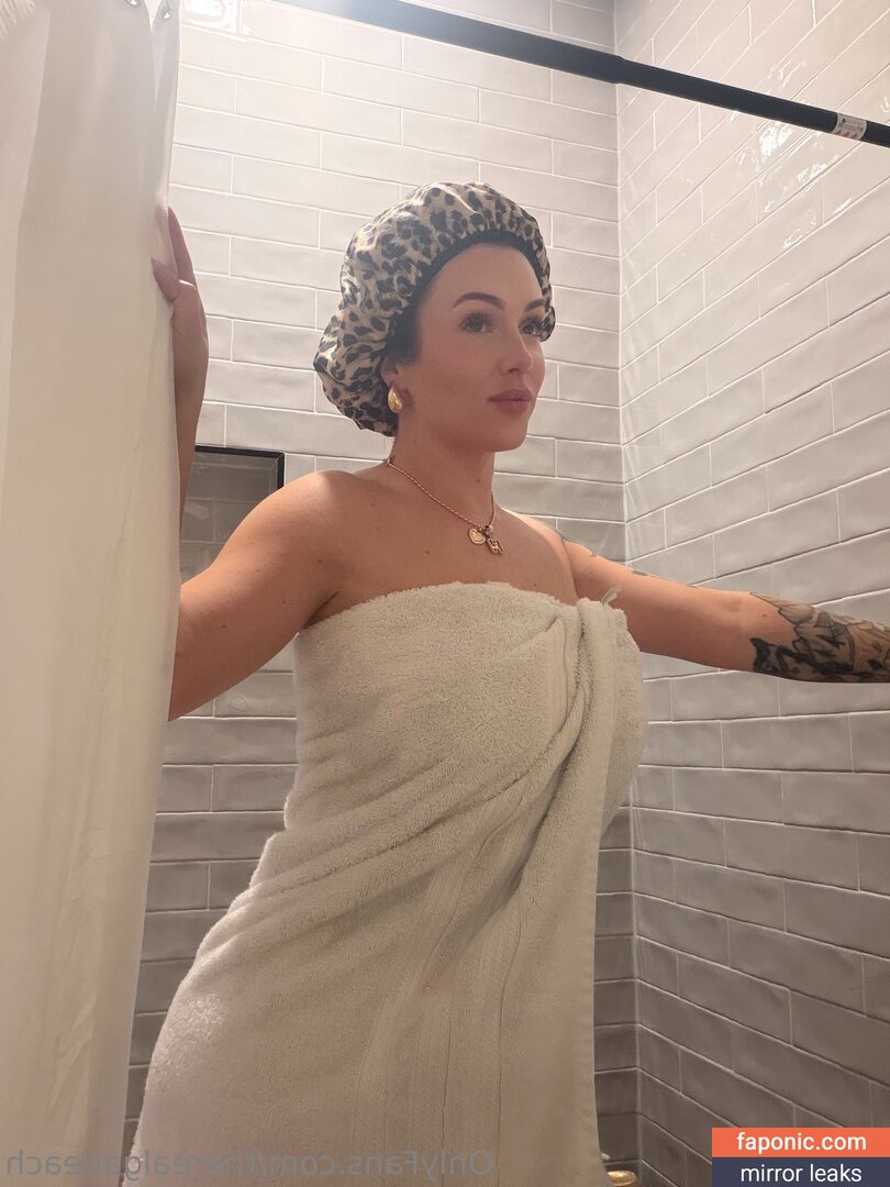 Hayley Davis