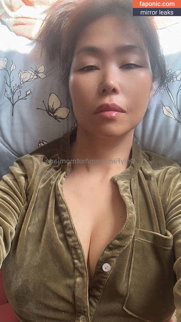 Hotmomjane