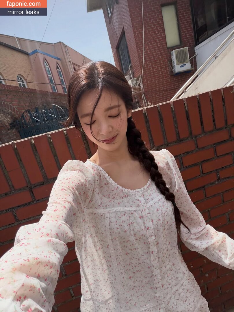 lia_loves___