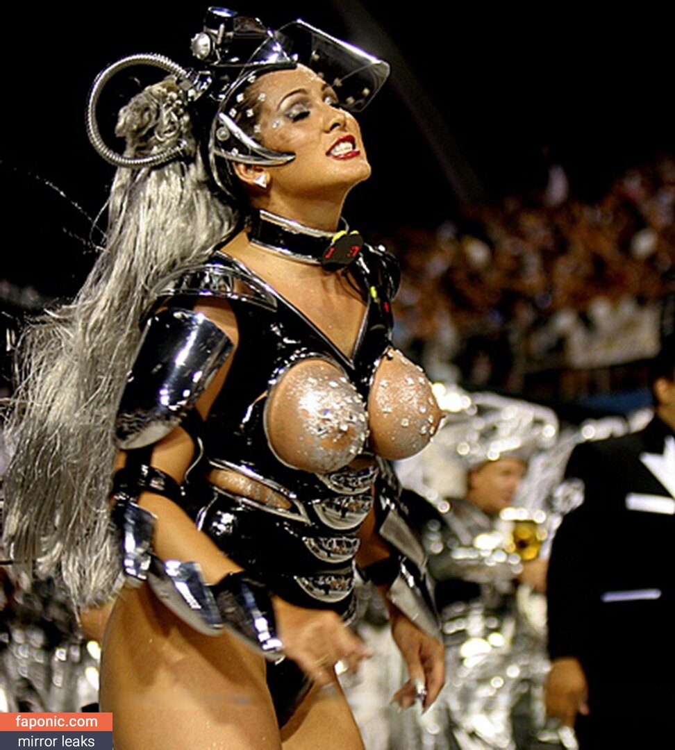 L&iacute;via Andrade