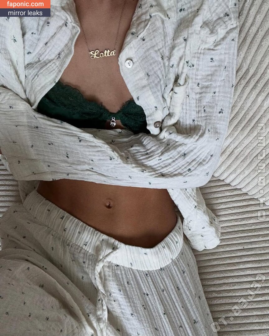 Lotta Emilie Stichler