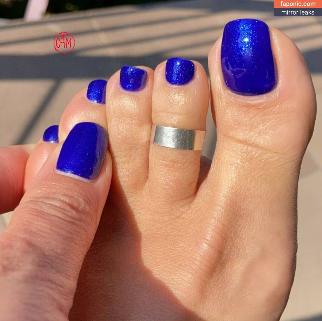 milf.feet.obsession_official