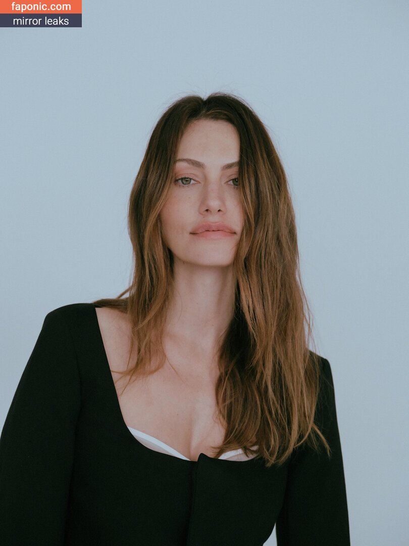 Phoebe Tonkin