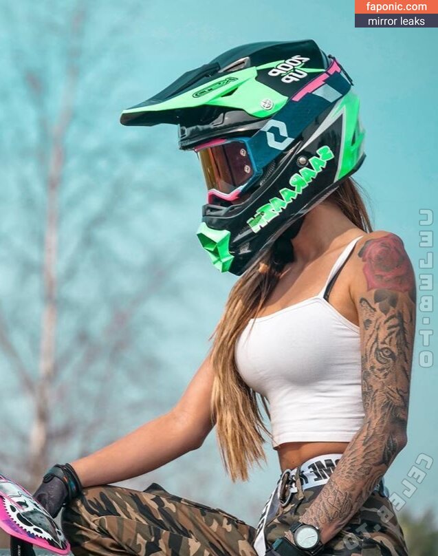 Saaraazh / Sara Aydin