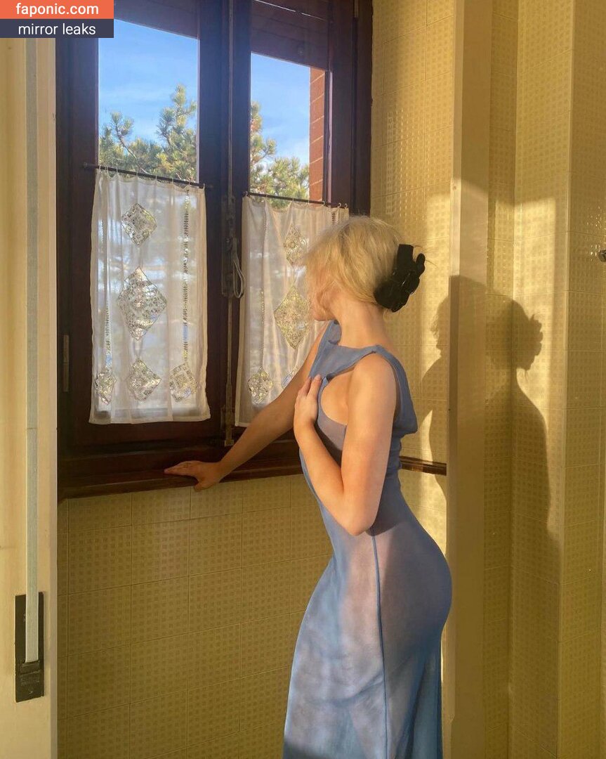 Sabrina Carpenter