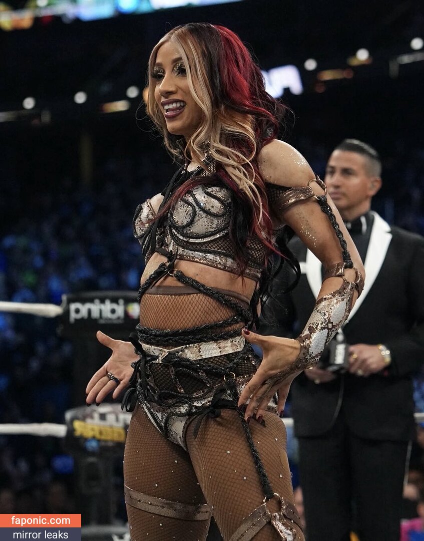 Sasha Banks