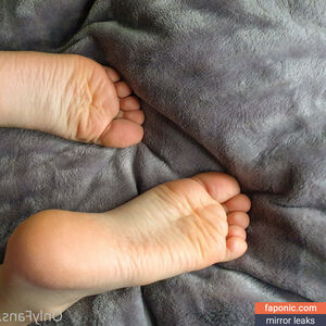 sasha_s.little.feet