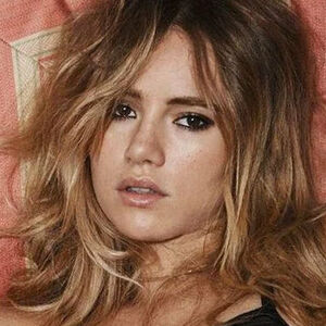 Suki Waterhouse