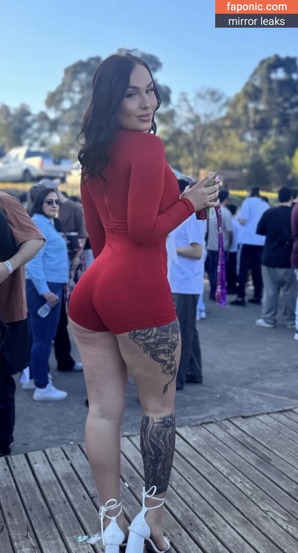 Vit&oacute;ria Bucheneki