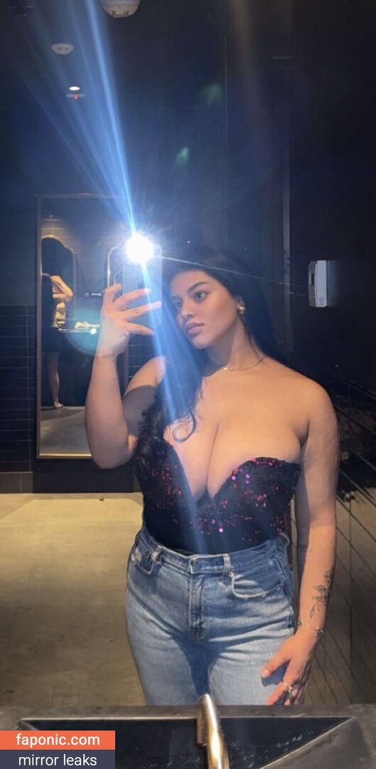 Xyanely222