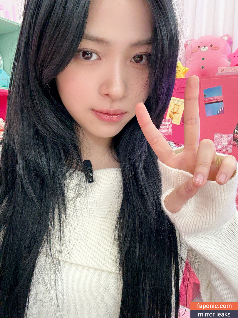 Yeji - ITZY (예지, Hwang Ye-ji)