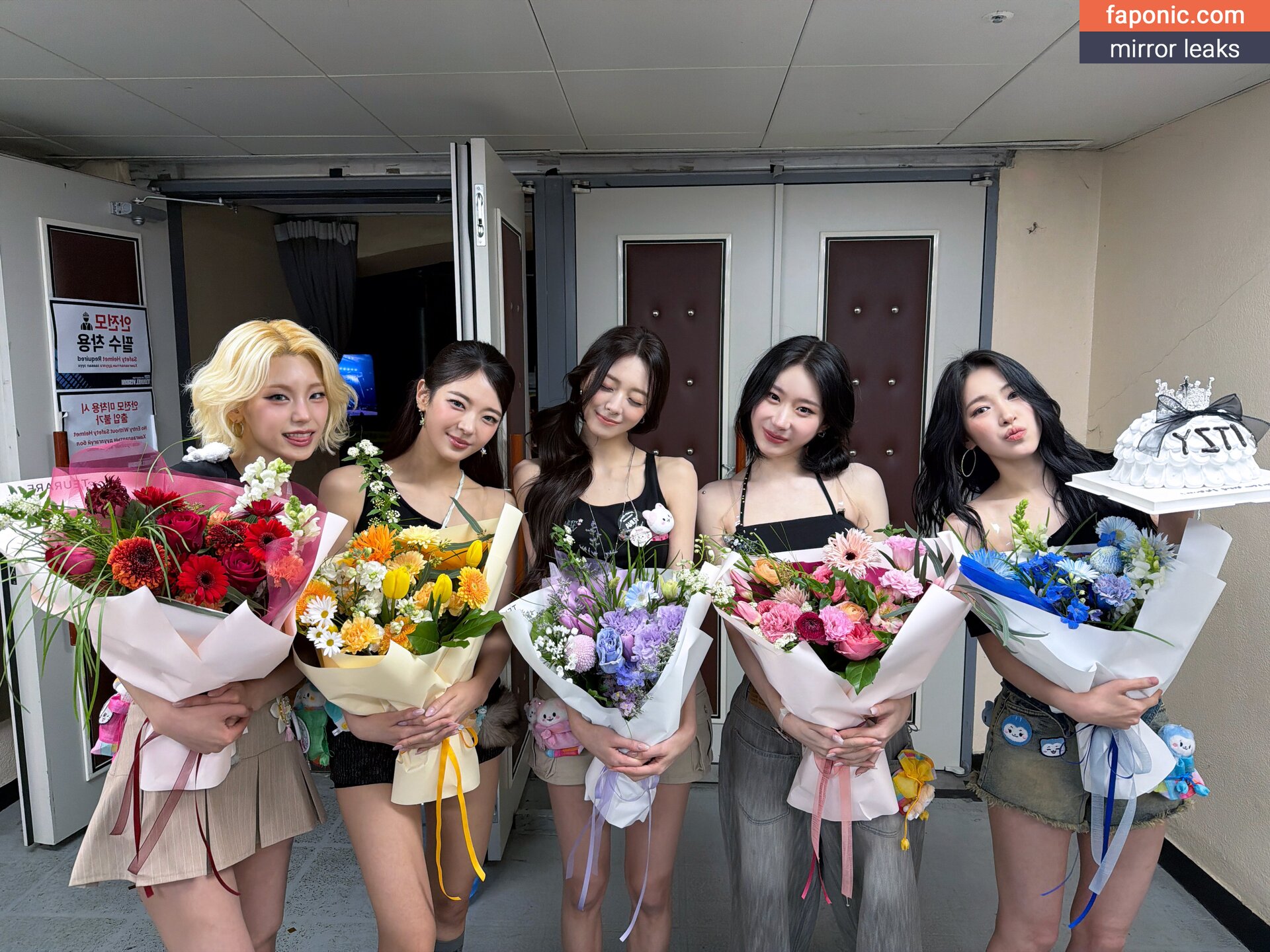 Yeji - ITZY (예지, Hwang Ye-ji)